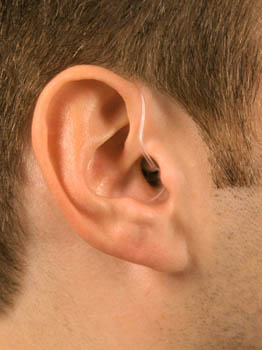 hearing instrument micro behind the ear